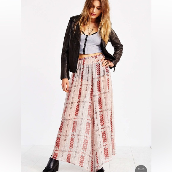 NWOT Urban Outfitters Band of Gypsies Large Sheer Chiffon Palazzo Pants - Picture 9 of 9